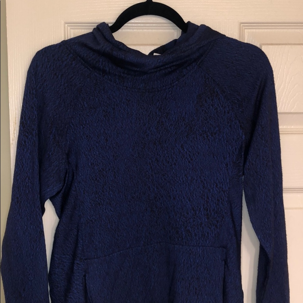 Lululemon hooded pull over